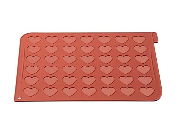 Коврик силиконовый для макаронс Silikomart MAC03 "сердечки" (300x400мм)