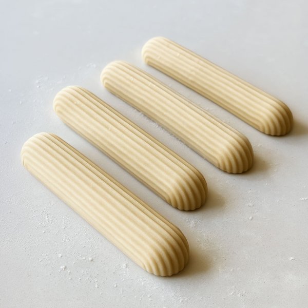 Силіконова форма Eclairs by Dinara Kasko (130х24мм,h16мм,40мл,8шт)