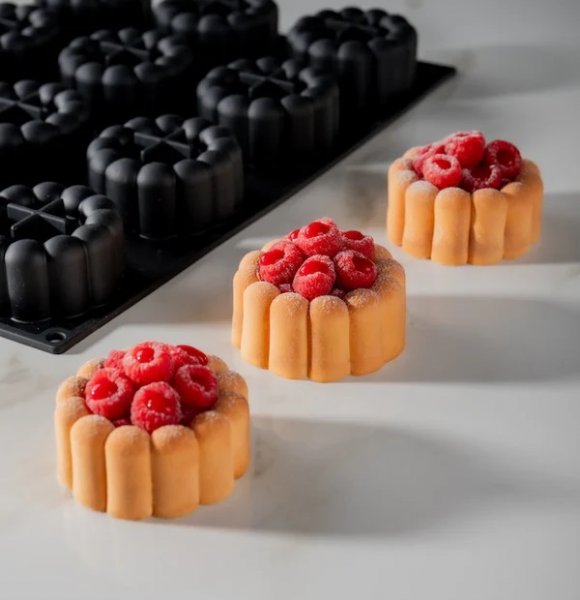 Силиконовая форма Pavoni PX43129 Charme (d78мм,h38мм,140мл)