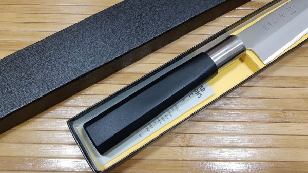 Японський ніж Янагіба J24024, 24см 
