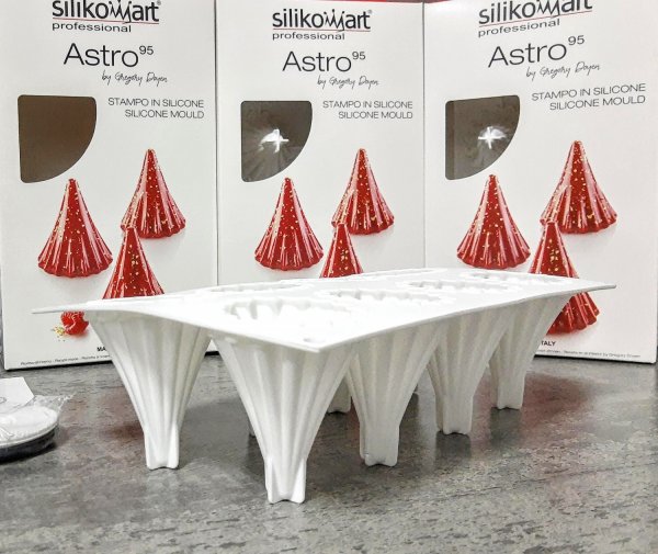 Силиконовая форма "елка" Silikomart ASTRO 95 (d67мм,h79мм,95мл)