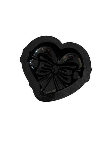 Силіконова форма "Серце з бантом" Pavoni CADEAU KE075S (180x162мм,h67мм,1000мл) 