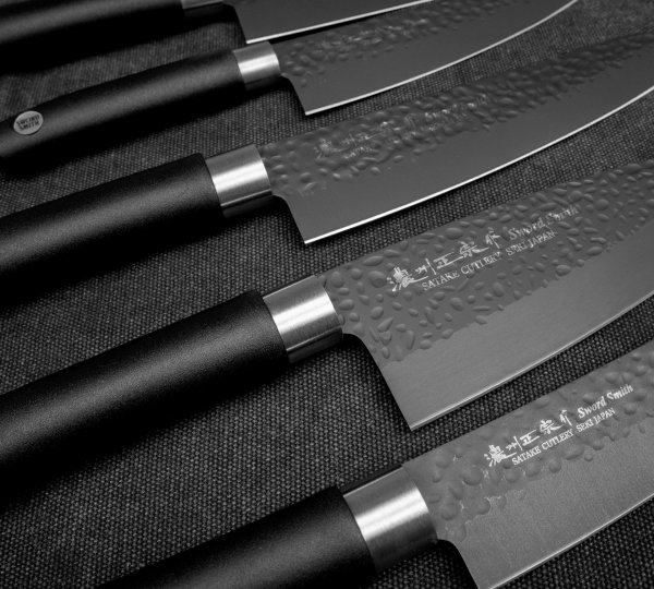Нож Поварской Шеф малый Satake Swordsmith Black 805-711, 135мм