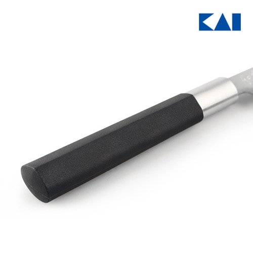 Нож KAI Wasabi Black 6715U универсальный, 15см