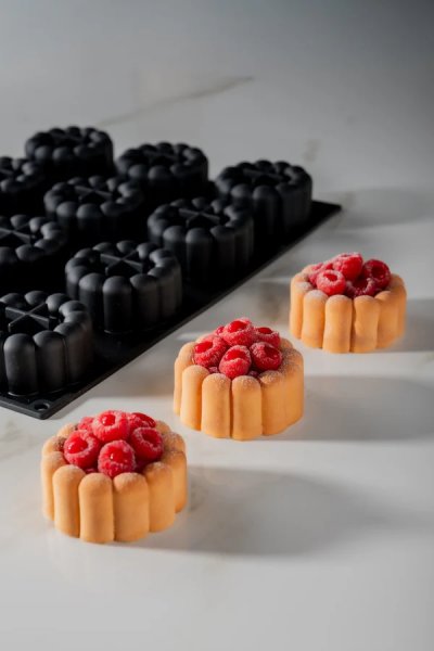 Силиконовая форма Pavoni PX43129 Charme (d78мм,h38мм,140мл)