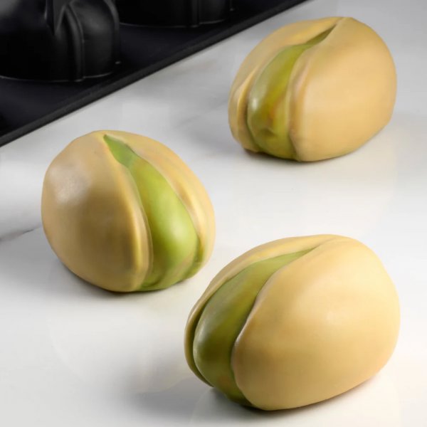 Силиконовая форма "фисташка" Pavoni PX43135 Pistachio (80х56мм,h46мм,120мл)