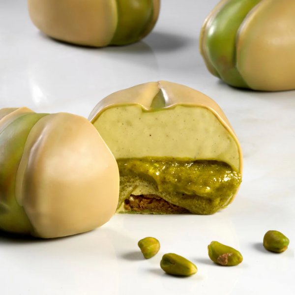 Силиконовая форма "фисташка" Pavoni PX43135 Pistachio (80х56мм,h46мм,120мл)