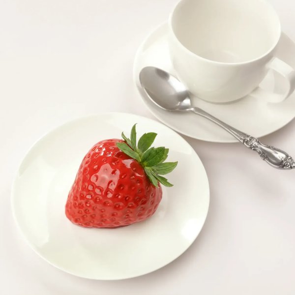 Силіконова форма "полуниця" Strawberry by Dinara Kasko (74х64мм,h54мм,130мл)
